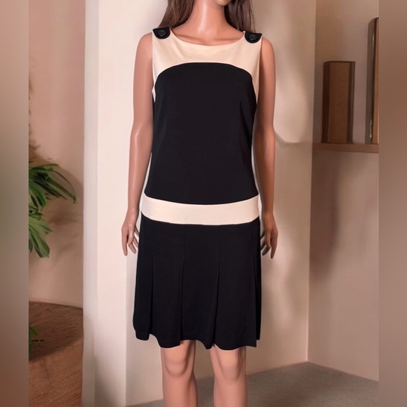 Vintage Dress-Y2K/90’s- A.B.S by Allen Schwartz- Black & Cream- Pleated skirt - Picture 3 of 10